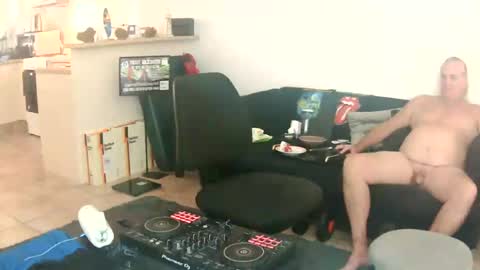 goldyguy011 online show from 06/18/26, 01:06