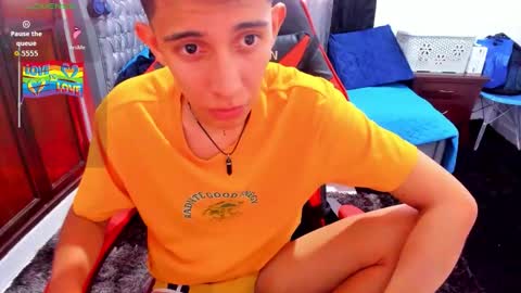 angel black online show from 12/04/25, 08:39