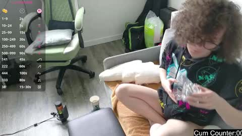 Snapshot of gomoreup chatting on 09/24/25, 05:49 gomoreup online show from 09/24/25, 05:49