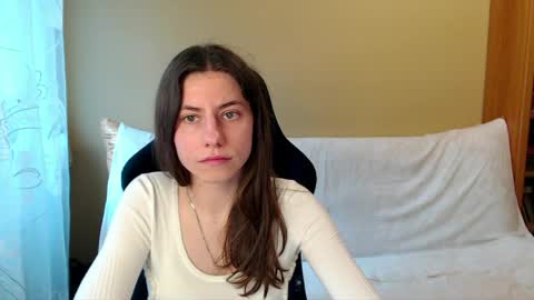 Snapshot of good__night chatting on 06/07/26, 03:38 Elizabeth Effie online show from 06/07/26, 03:38