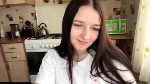 Snapshot of good_girl_24 chatting on 07/08/26, 11:58 good_girl_24 online show from 07/08/26, 11:58