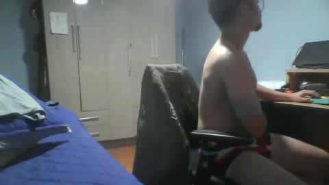 Snapshot of goodfumes chatting on 01/24/25, 11:45 goodfumes online show from 01/24/25, 11:45