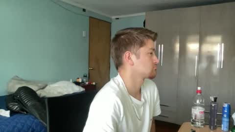 Snapshot of goodfumes chatting on 10/12/25, 08:52 goodfumes online show from 10/12/25, 08:52