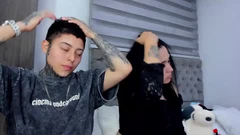 Lina and Valentina online show from 09/12/25, 01:06