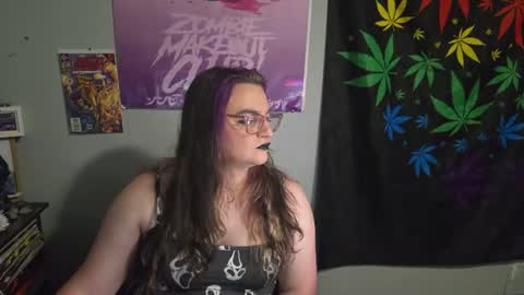 Snapshot of goodgrl1799 chatting on 06/17/26, 04:26 goodgrl1799 online show from 06/17/26, 04:26