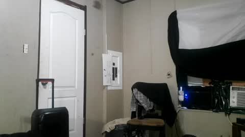 Snapshot of goodp8140 chatting on 07/08/26, 11:53 BottomgameRaw online show from 07/08/26, 11:53