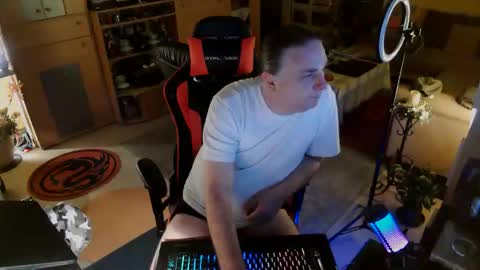 google5001 online show from 11/15/25, 05:49