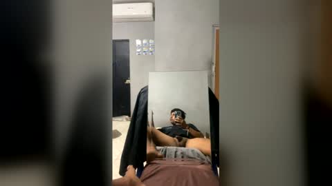 gordo_elias5 online show from 12/14/25, 07:14