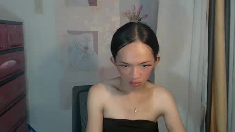 Snapshot of gorgeous_celestine chatting on 06/11/26, 02:53 tine online show from 06/11/26, 02:53
