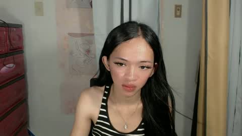 Snapshot of gorgeous_celestine chatting on 06/12/26, 06:23 tine online show from 06/12/26, 06:23