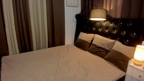 RIANA online show from 12/19/24, 08:55