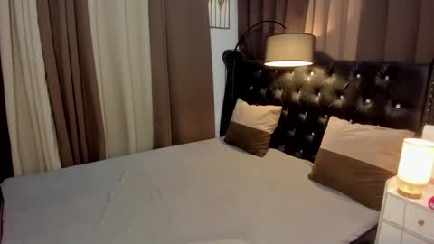 RIANA online show from 12/29/24, 03:57
