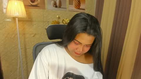 RIANA online show from 07/27/26, 06:48