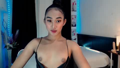 gorgeous_nicole online show from 02/18/25, 08:58