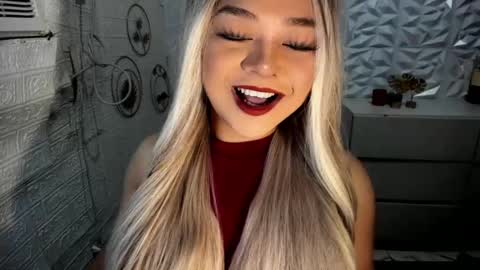 Amanda rose online show from 11/22/25, 02:10