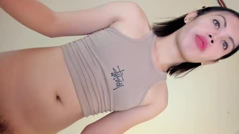 Snapshot of gorgeousdolly chatting on 12/18/24, 05:04 rossy online show from 12/18/24, 05:04