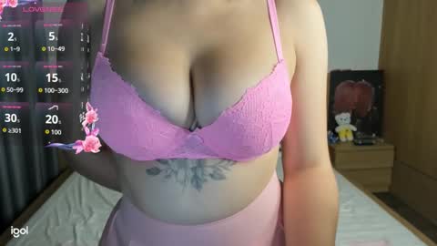 Snapshot of gorgeousline chatting on 10/14/25, 01:28 gorgeousline online show from 10/14/25, 01:28