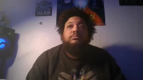 Snapshot of gorillamcgee chatting on 05/17/26, 10:44 gorillamcgee online show from 05/17/26, 10:44