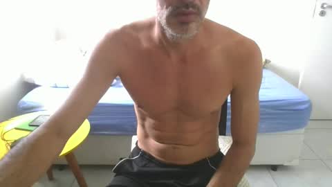 Snapshot of gostamosdetudo chatting on 03/09/25, 12:42 gostamosdetudo online show from 03/09/25, 12:42