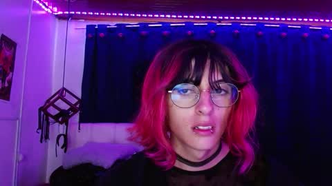 goth_minerva online show from 11/18/25, 01:15