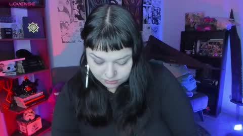 Snapshot of goth_stein chatting on 10/31/25, 02:12 Engel Please help me to reach 50 thumbs up online show from 10/31/25, 02:12