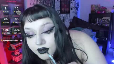 Snapshot of goth_stein chatting on 11/07/25, 01:38 Engel Please help me to reach 50 thumbs up online show from 11/07/25, 01:38