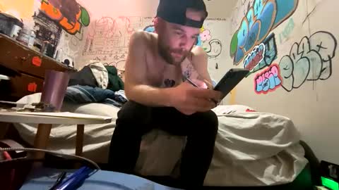 gothboityplz online show from 12/17/25, 12:16