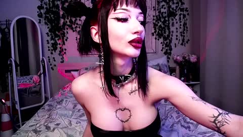    online show from 12/24/24, 11:11