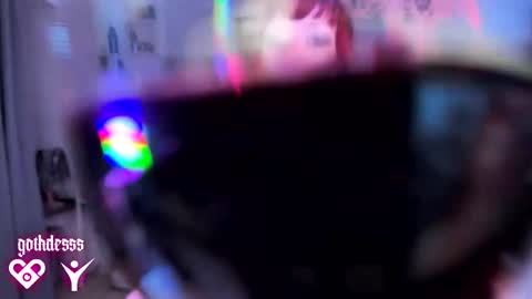 Snapshot of gothdesss chatting on 10/13/25, 03:39    online show from 10/13/25, 03:39