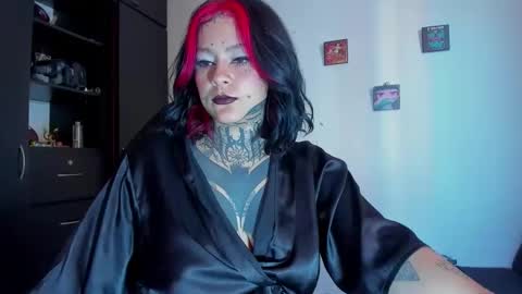 Snapshot of gothic9goddes chatting on 11/21/25, 09:57 GG online show from 11/21/25, 09:57