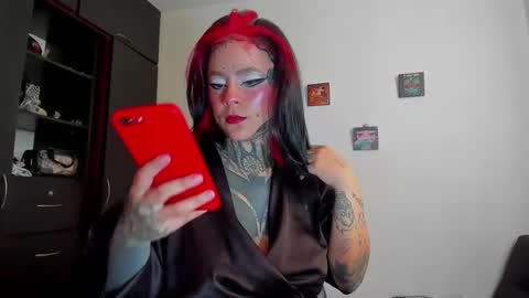 Snapshot of gothic9goddes chatting on 11/23/25, 05:57 GG online show from 11/23/25, 05:57