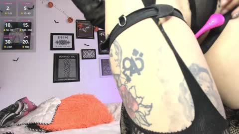 Snapshot of gothic_do11 chatting on 01/04/25, 05:47 hi my name is Elizabeth nice to meet you online show from 01/04/25, 05:47