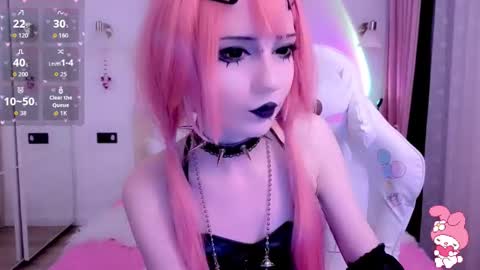 Snapshot of gothiclali chatting on 09/15/25, 09:26 gothiclali online show from 09/15/25, 09:26