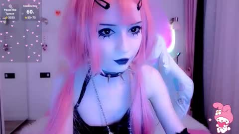 Snapshot of gothiclali chatting on 09/19/25, 10:54 gothiclali online show from 09/19/25, 10:54