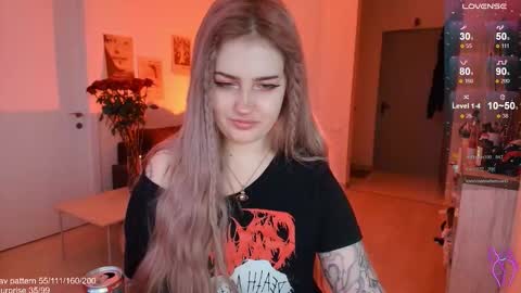 traumfrau Kira angel face devil eyes I SELL A LOT VIDEO IN GALLERY online show from 02/15/26, 02:36