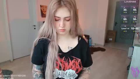 traumfrau Kira angel face devil eyes I SELL A LOT VIDEO IN GALLERY online show from 03/01/26, 08:27