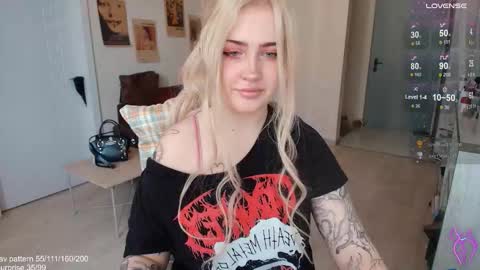 traumfrau Kira angel face devil eyes I SELL A LOT VIDEO IN GALLERY online show from 03/07/26, 08:55
