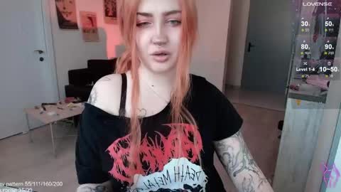 traumfrau Kira angel face devil eyes I SELL A LOT VIDEO IN GALLERY online show from 04/29/26, 12:20