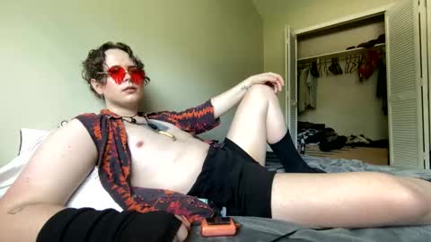 Snapshot of gothydoll chatting on 05/31/26, 07:15 Doll online show from 05/31/26, 07:15