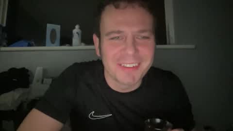 Snapshot of gotitgoin_ chatting on 10/25/25, 12:51 GotItGoin online show from 10/25/25, 12:51