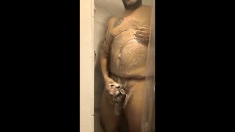 Snapshot of gotsum4u001 chatting on 12/17/25, 03:23 gotsum4u001 online show from 12/17/25, 03:23