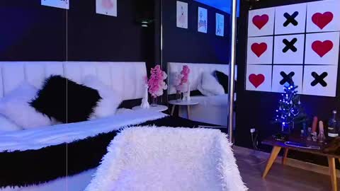 Meredith Alessandra online show from 12/11/24, 04:28