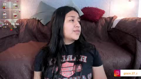 Snapshot of grace77_ chatting on 04/17/26, 12:19 Grace online show from 04/17/26, 12:19