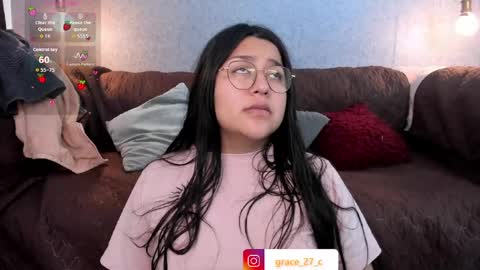 Snapshot of grace77_ chatting on 04/21/26, 12:44 Grace online show from 04/21/26, 12:44