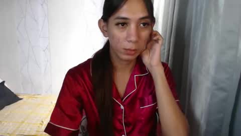Snapshot of grace_for_youuu chatting on 02/17/26, 07:38 HoneyGrace online show from 02/17/26, 07:38