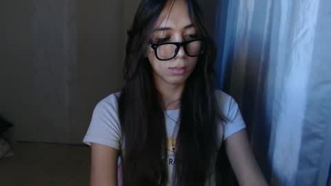 Snapshot of grace_for_youuu chatting on 02/24/26, 04:21 HoneyGrace online show from 02/24/26, 04:21