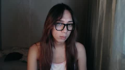 Snapshot of grace_for_youuu chatting on 03/26/26, 01:49 HoneyGrace online show from 03/26/26, 01:49