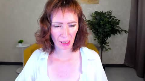 Snapshot of grace_kellyy chatting on 06/11/26, 04:16 Grace online show from 06/11/26, 04:16