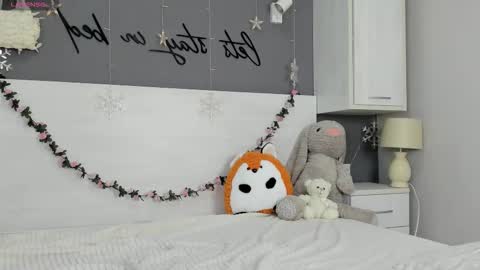 grace_louis online show from 12/05/25, 05:16