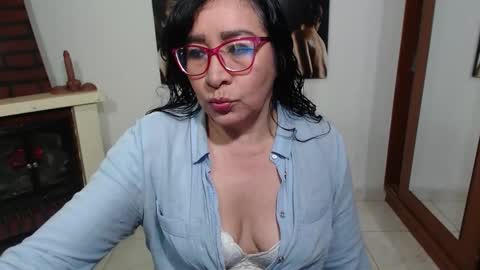 Snapshot of grace_mature_milf chatting on 09/11/25, 10:26 grace_mature_milf online show from 09/11/25, 10:26